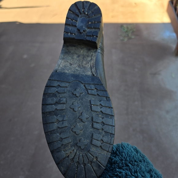 Frye Black and Tan Leather Boots - Picture 3 of 5